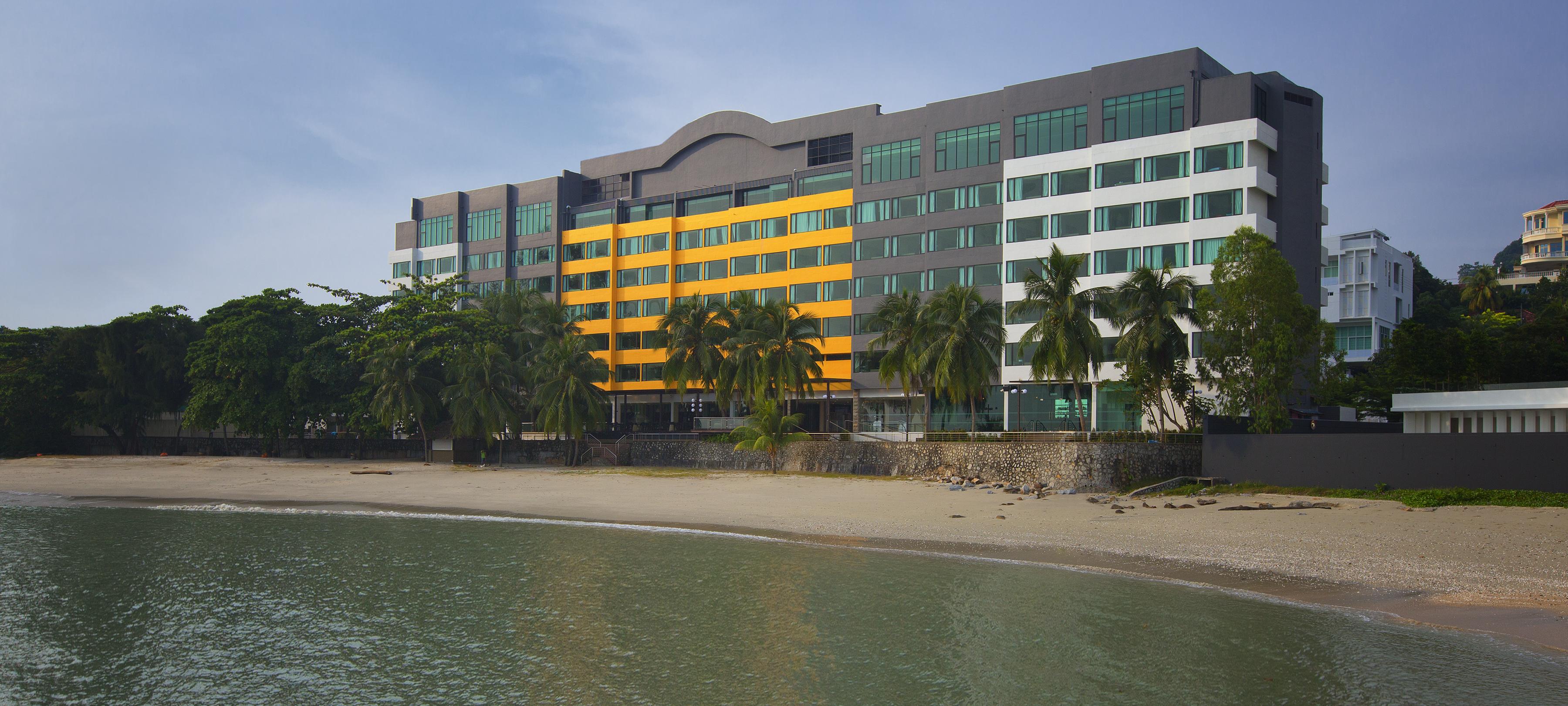 Mercure Penang Beach Tanjung Bungah  Exterior foto