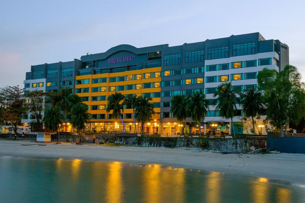 Mercure Penang Beach Tanjung Bungah  Exterior foto